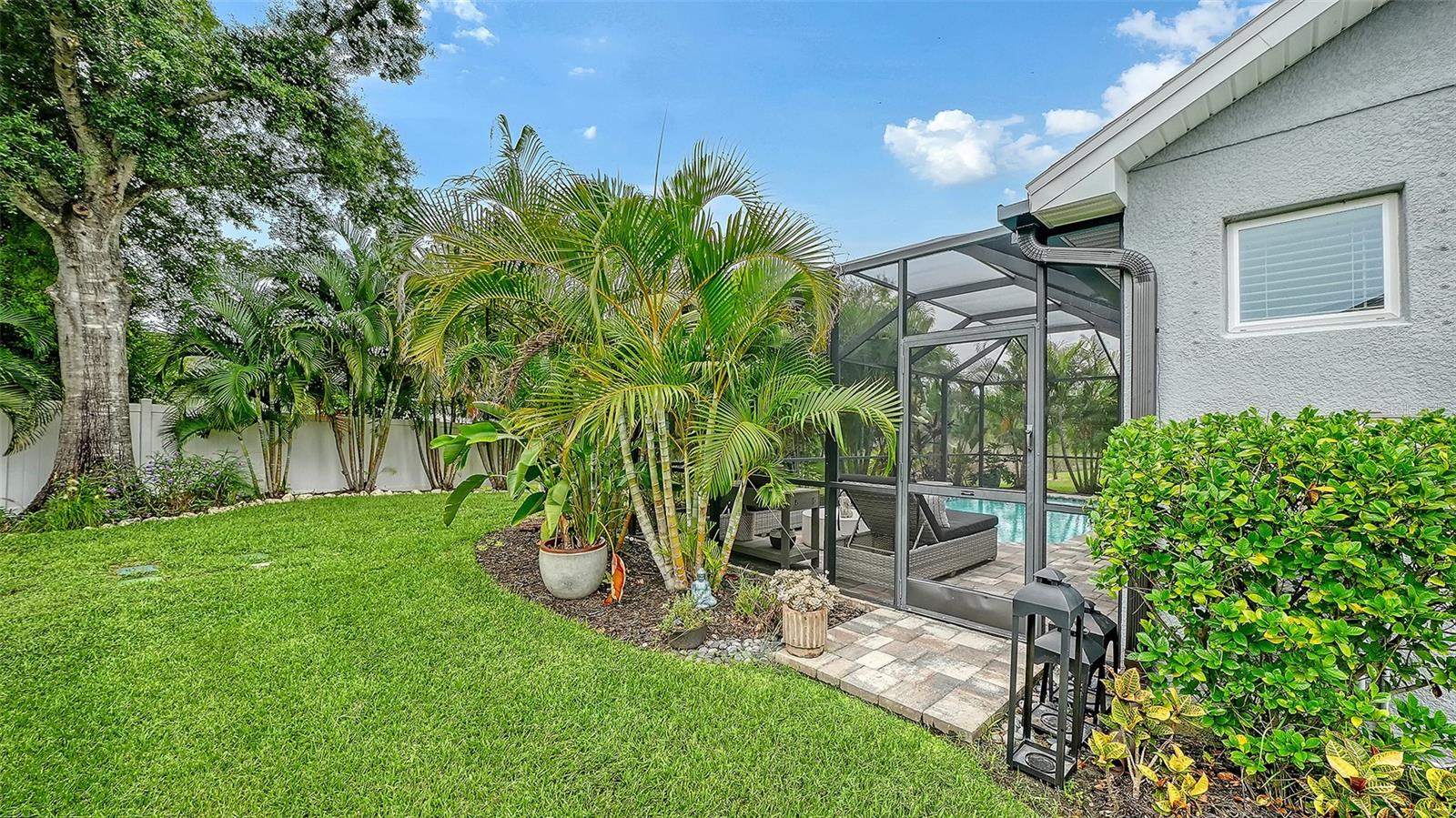 2531 FIREFLAG LN — photo 31