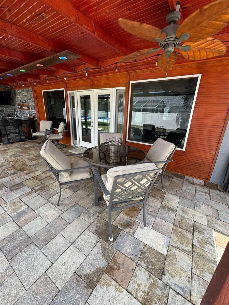 10411 RAINBOW OAKS DR — photo 10