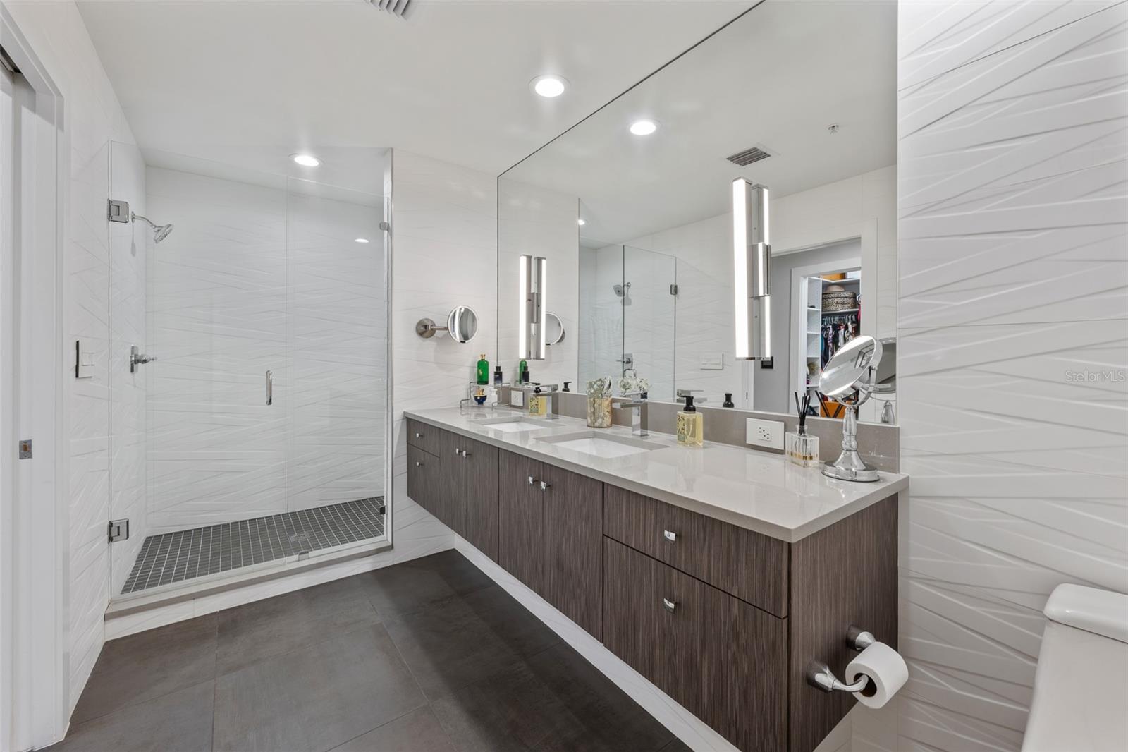 1208 E KENNEDY BLVD #410 — photo 14
