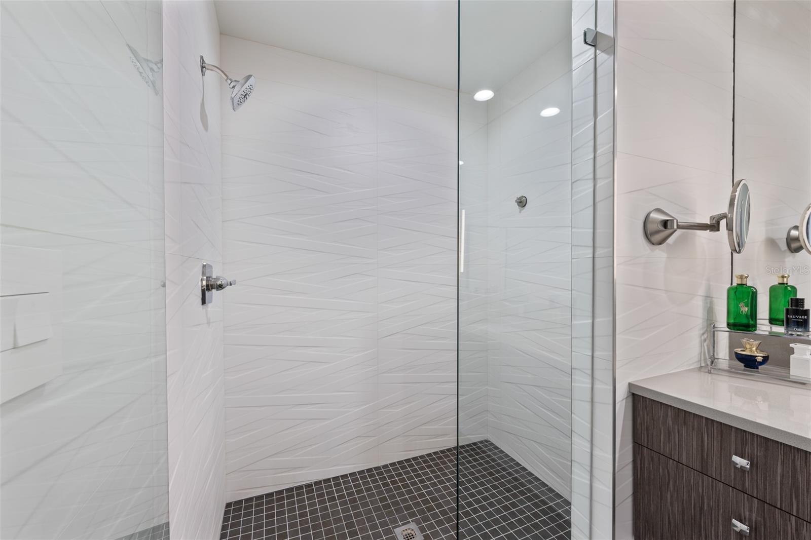 1208 E KENNEDY BLVD #410 — photo 15