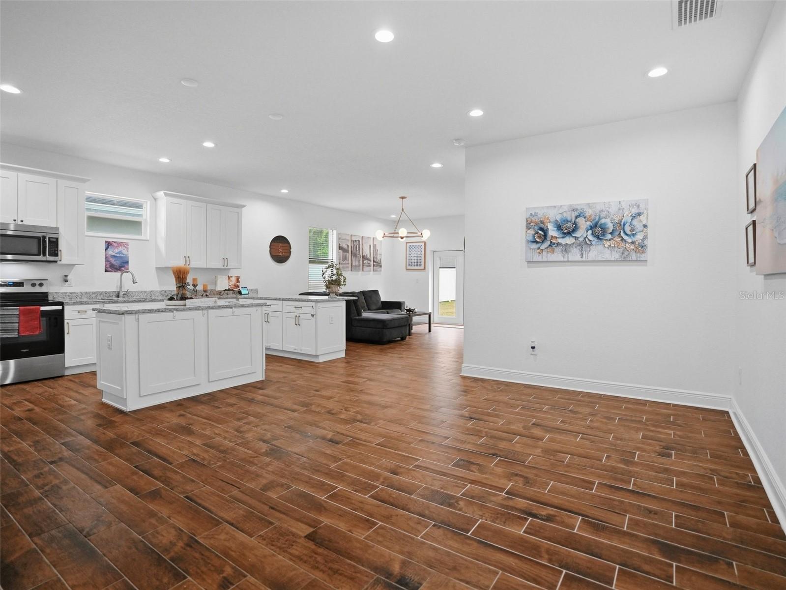 3518 E 27TH AVE — photo 19
