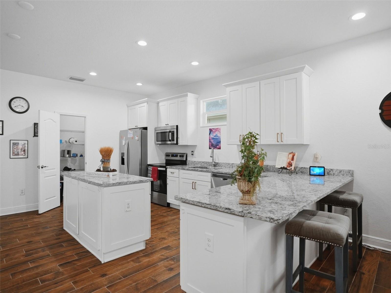 3518 E 27TH AVE — photo 12