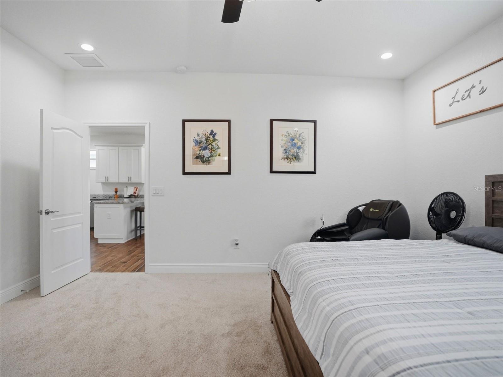3518 E 27TH AVE — photo 31