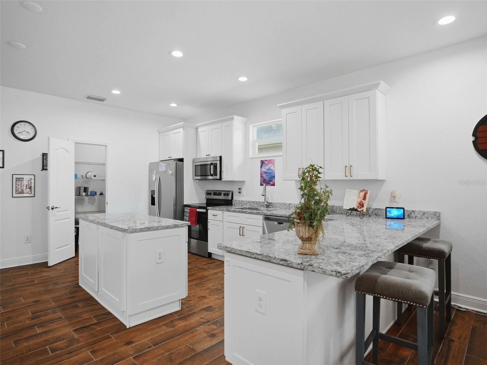 3518 E 27TH AVE — photo 13