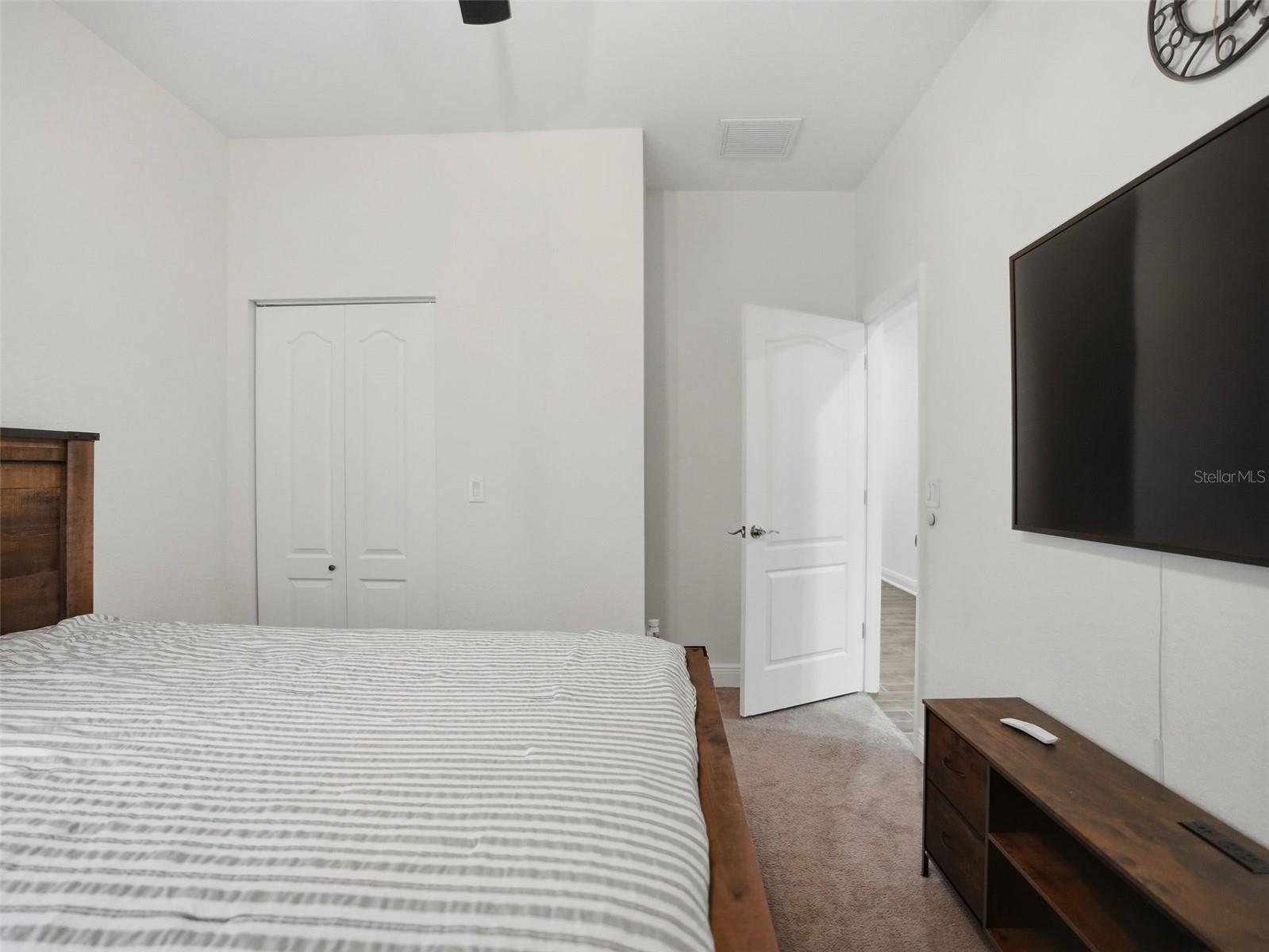3518 E 27TH AVE — photo 35