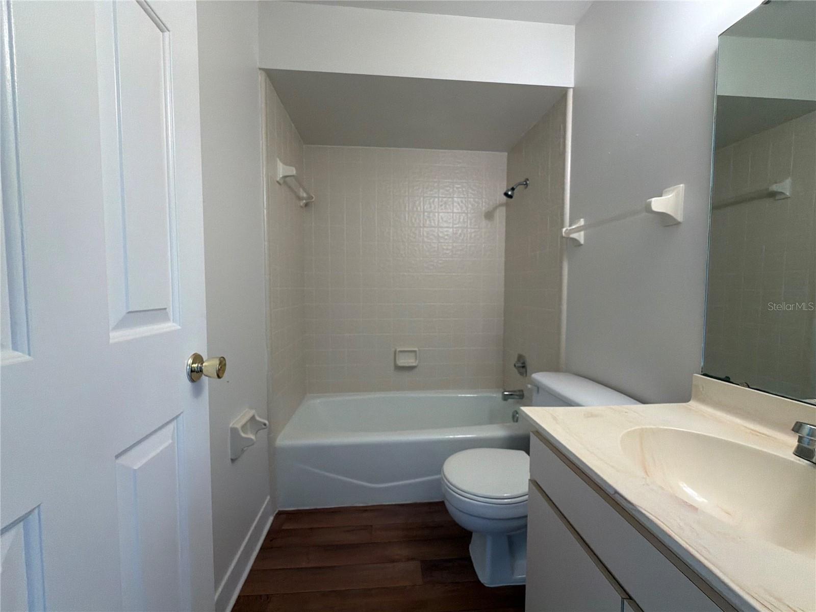 6410 HERITAGE LN — photo 16
