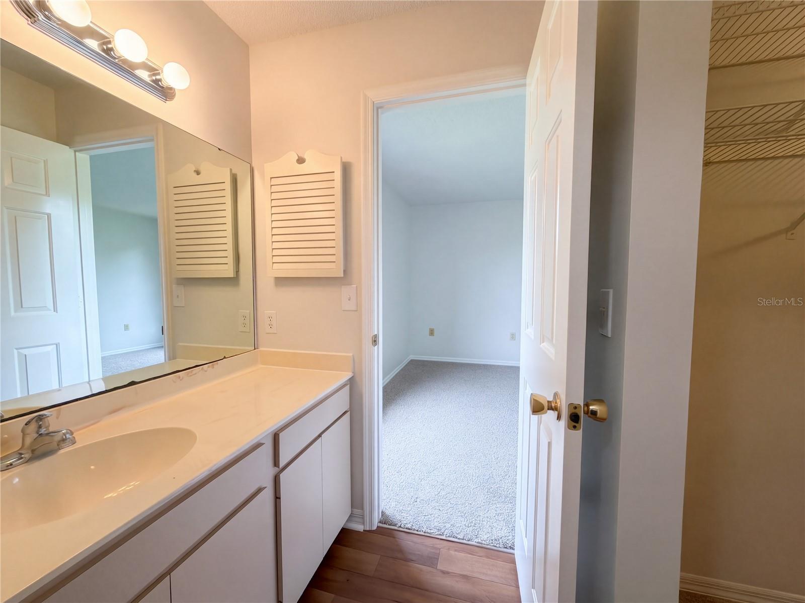 6410 HERITAGE LN — photo 14