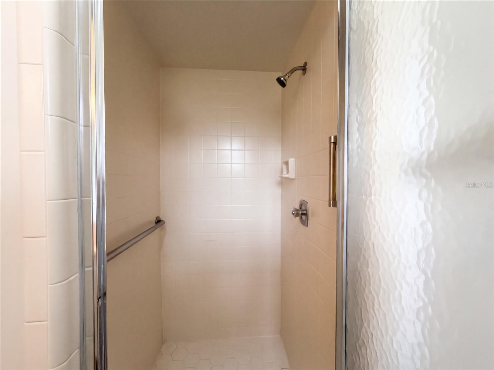6410 HERITAGE LN — photo 15