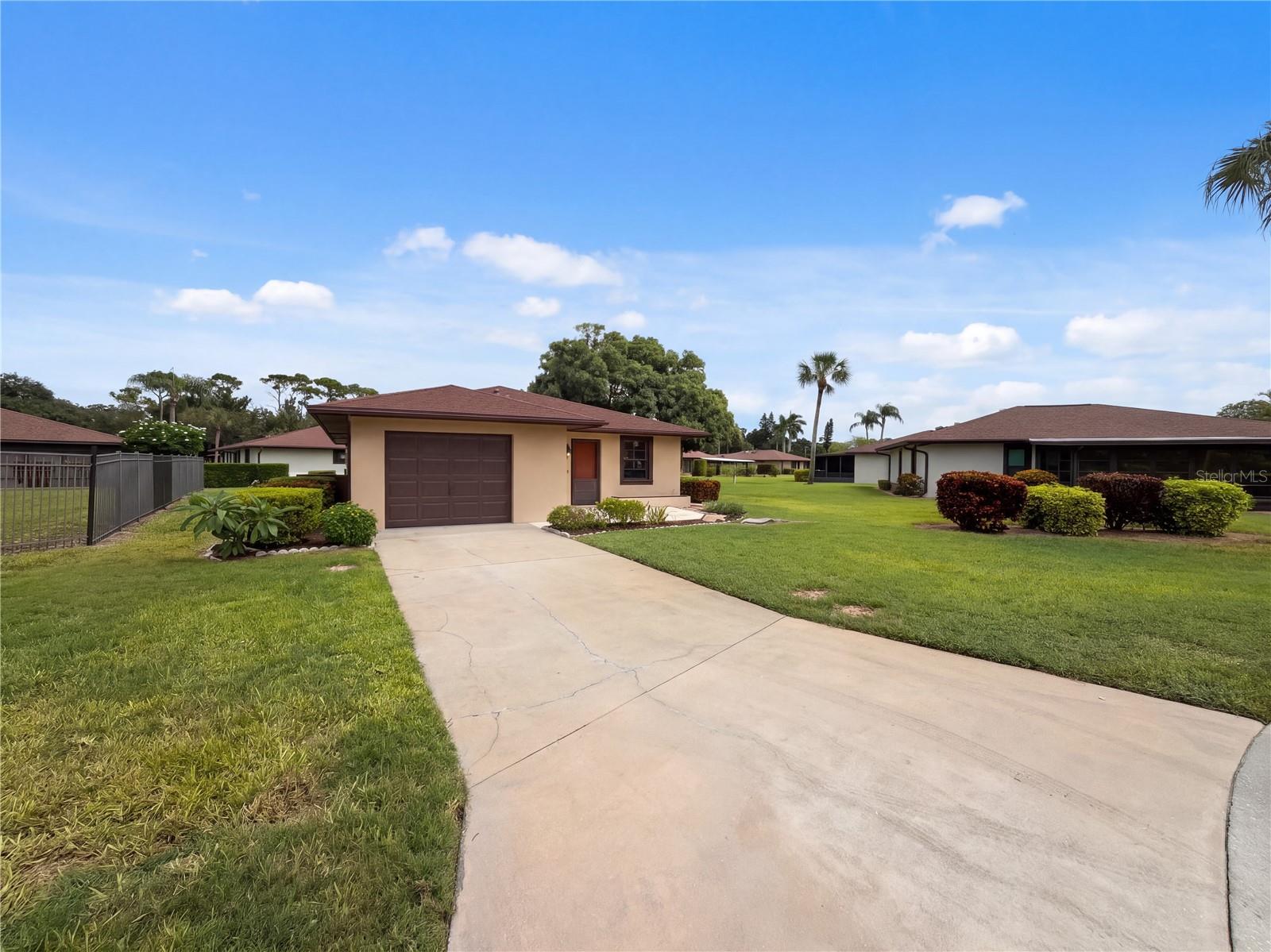 6410 HERITAGE LN — photo 20