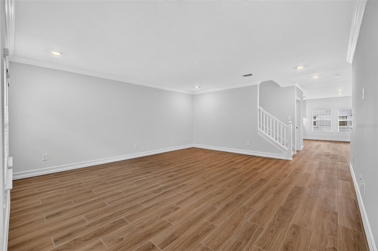 1439 WEST CHESTNUT ST — photo 7