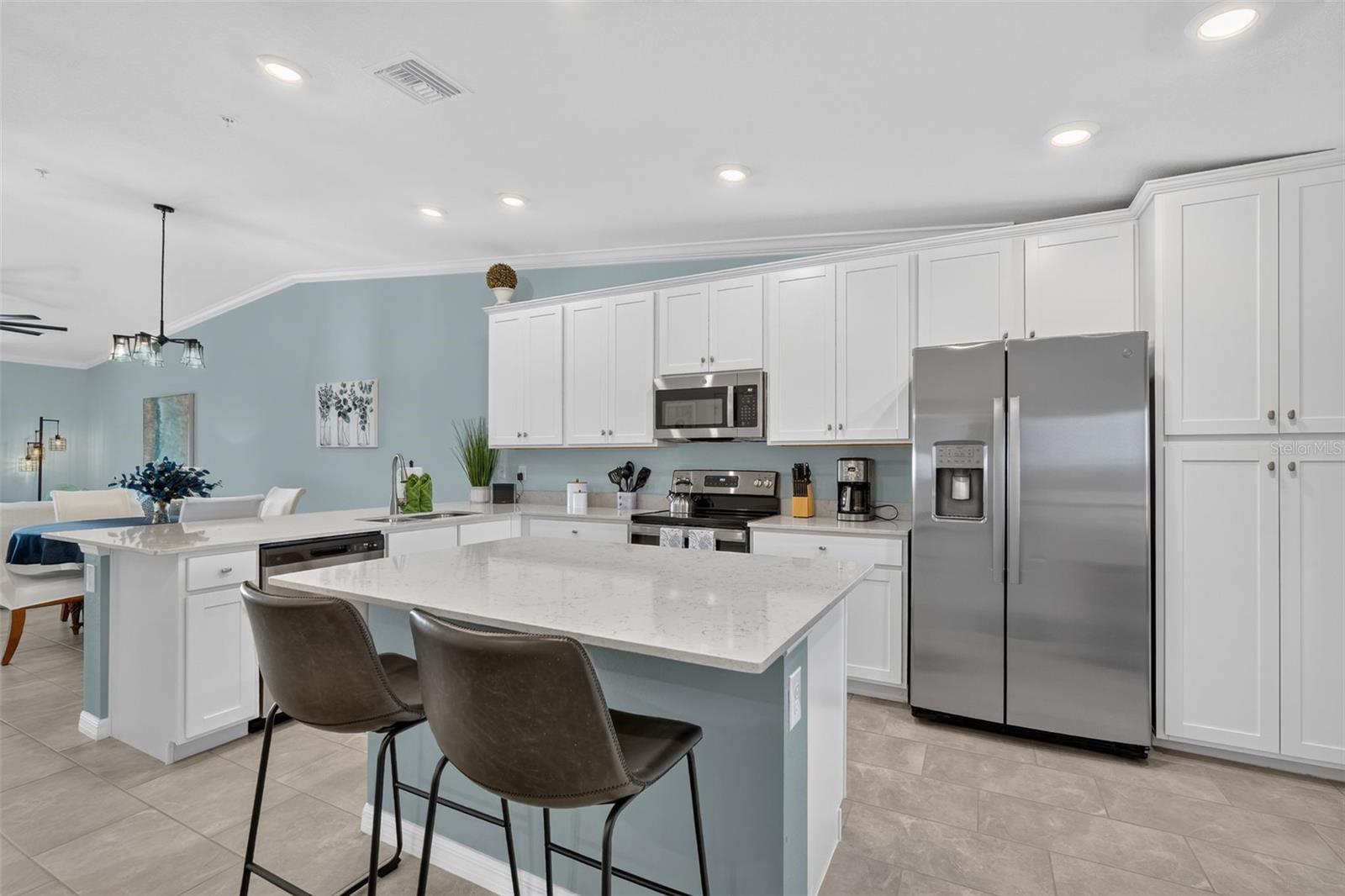 5685 PALMER CIR #202 — photo 12