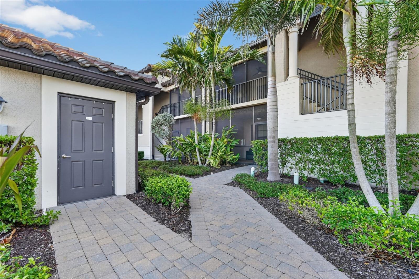 5685 PALMER CIR #202 — photo 4