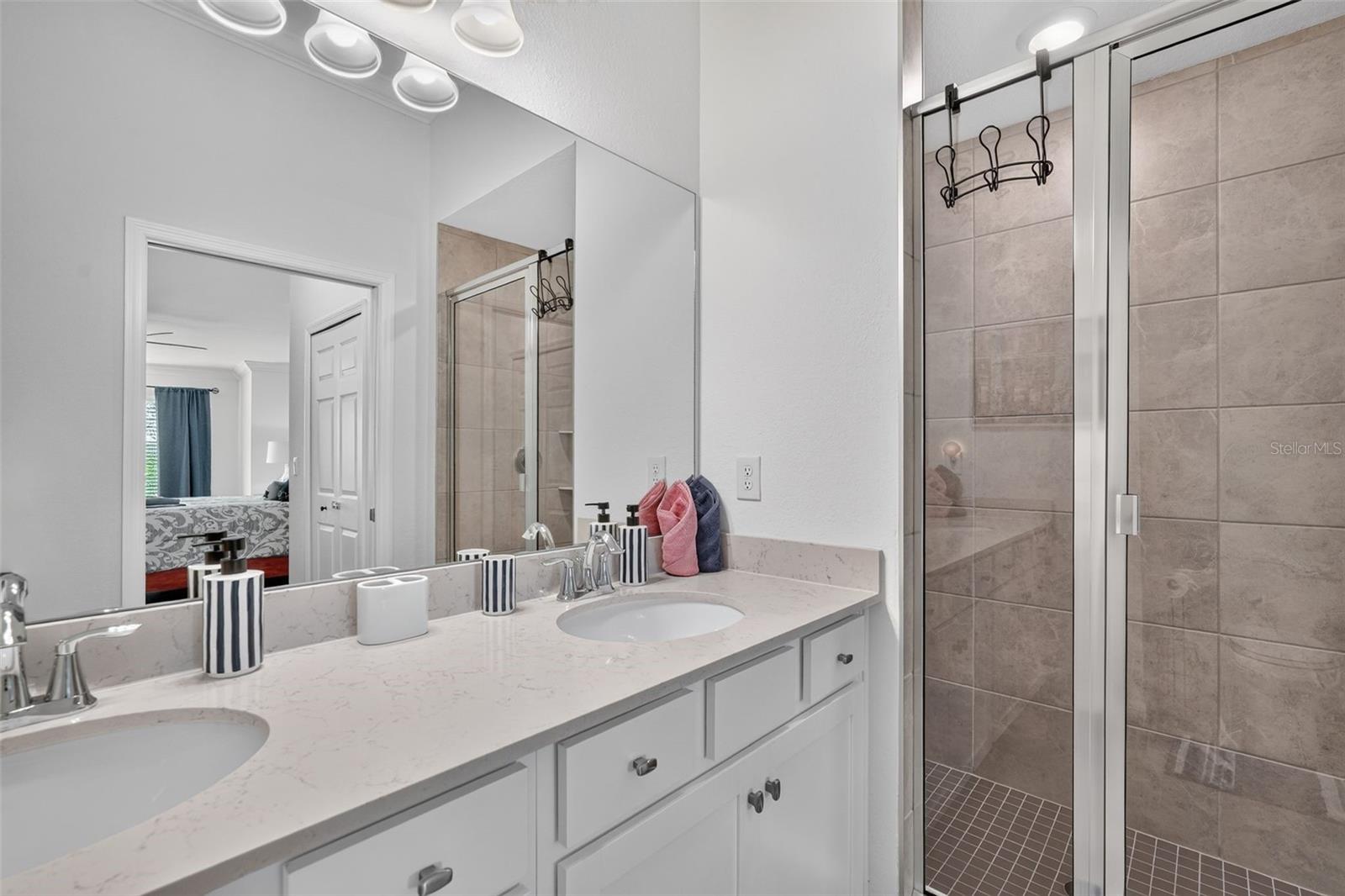 5685 PALMER CIR #202 — photo 29