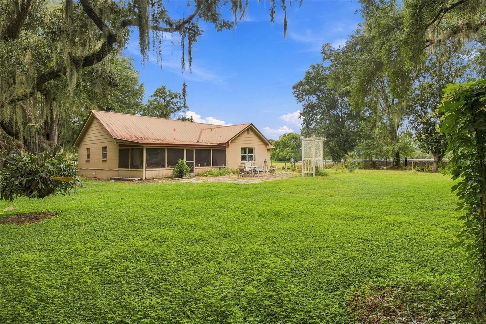 2647 MCINTOSH RD — photo 33