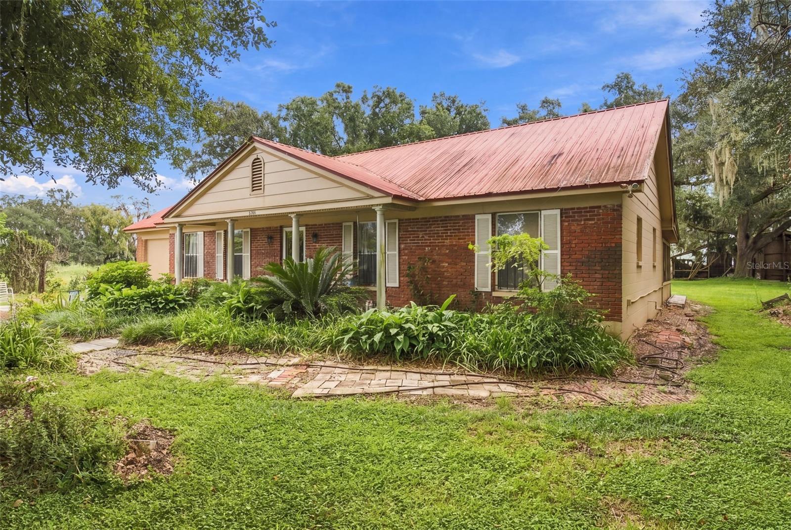 2647 MCINTOSH RD — photo 37