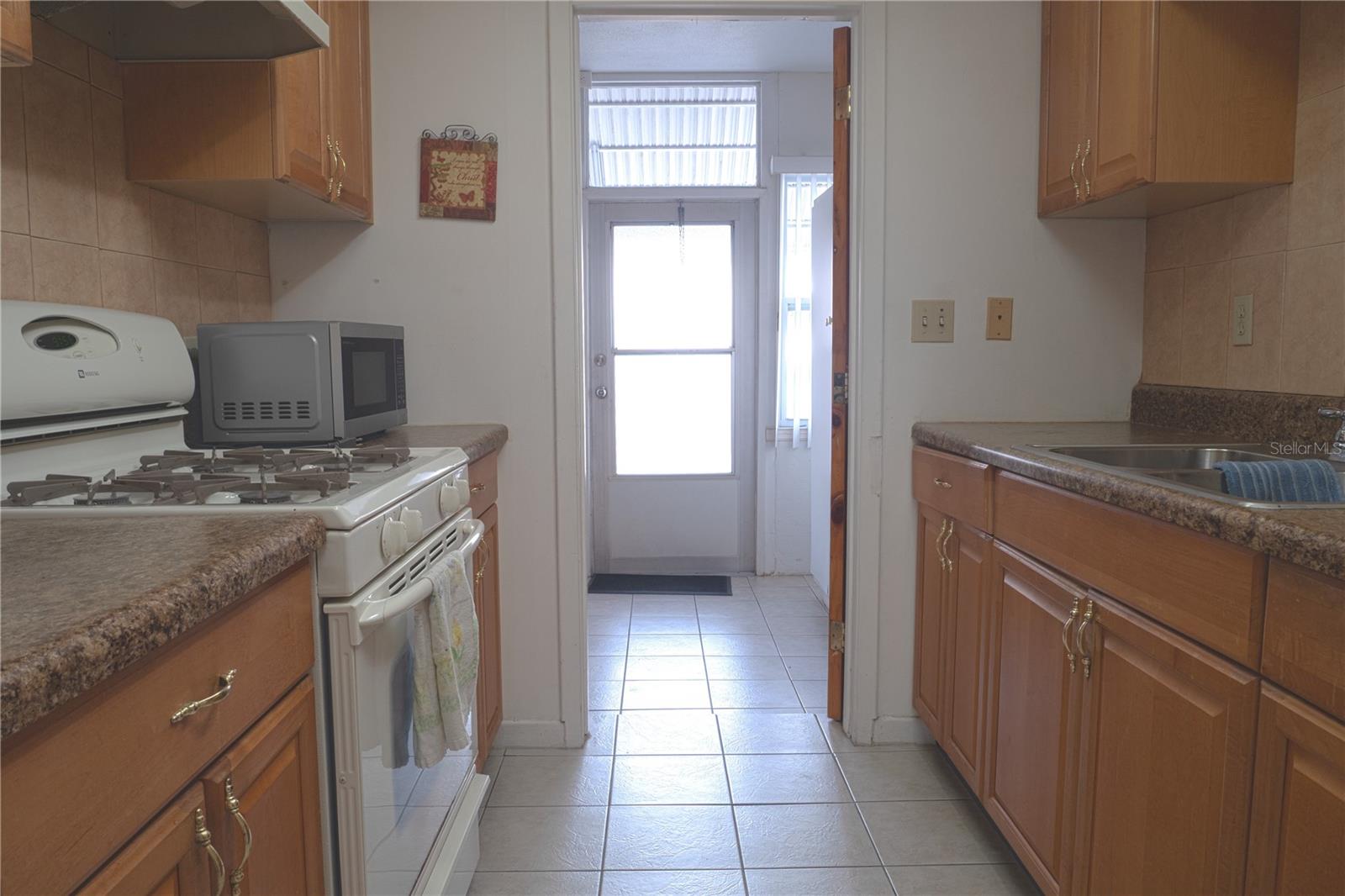 5900 21ST ST N #6 — photo 9