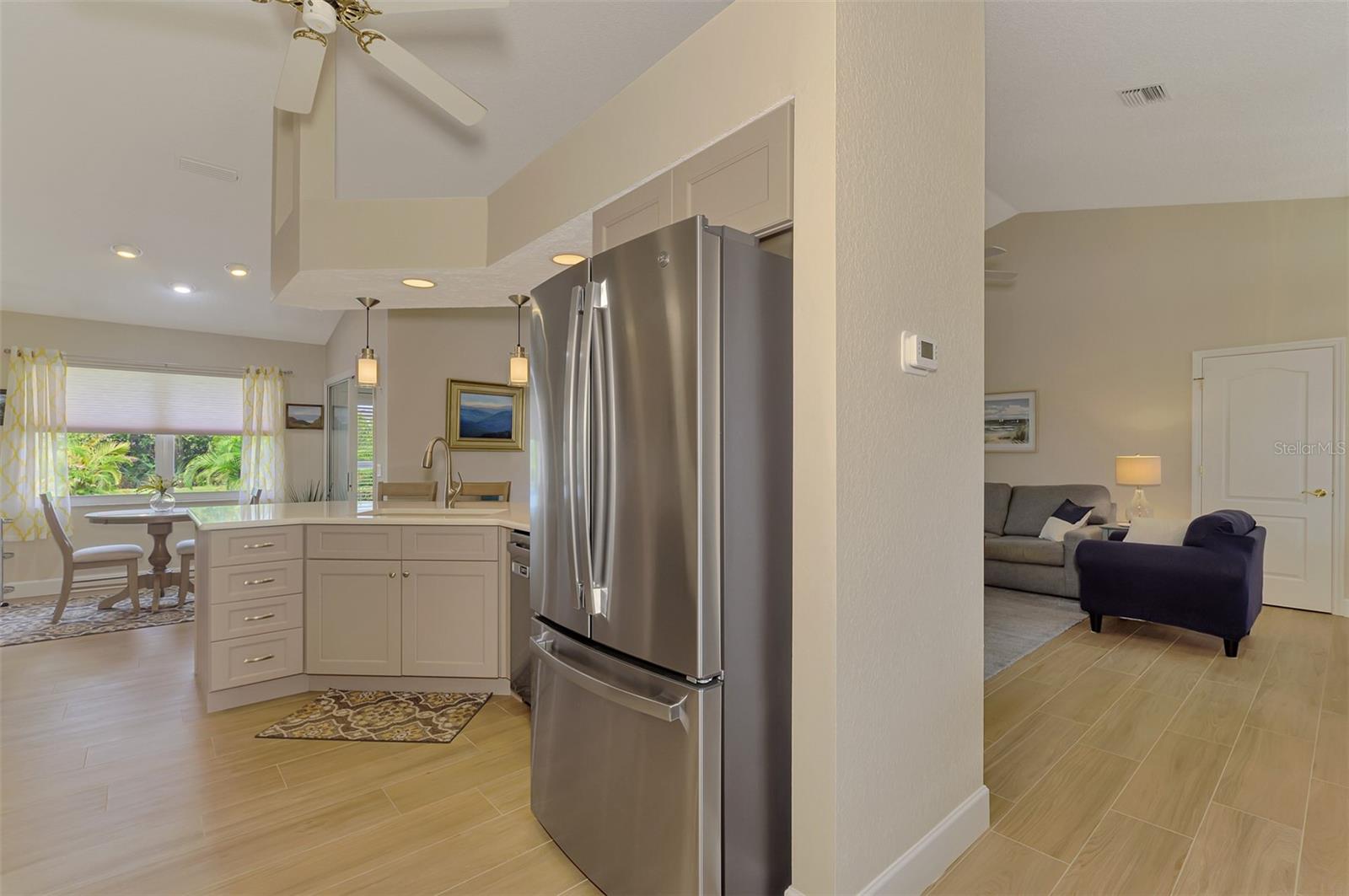 426 BERMUDA ISLES CIR — photo 26