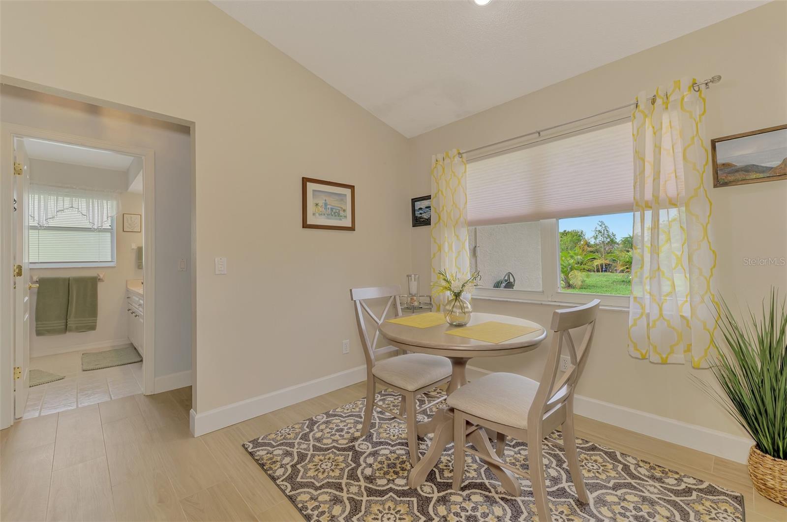 426 BERMUDA ISLES CIR — photo 34