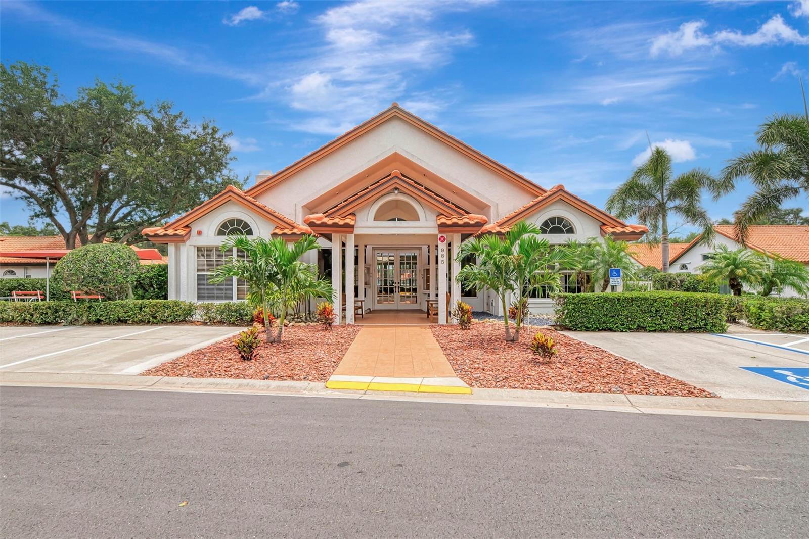 426 BERMUDA ISLES CIR — photo 77