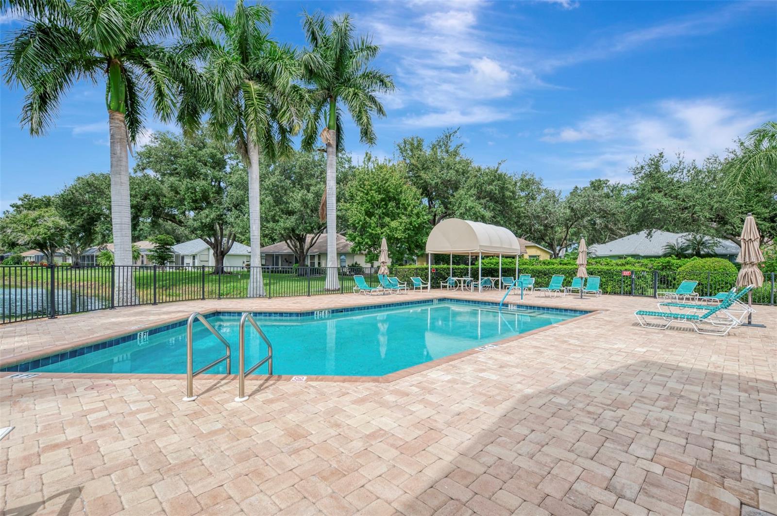 426 BERMUDA ISLES CIR — photo 72