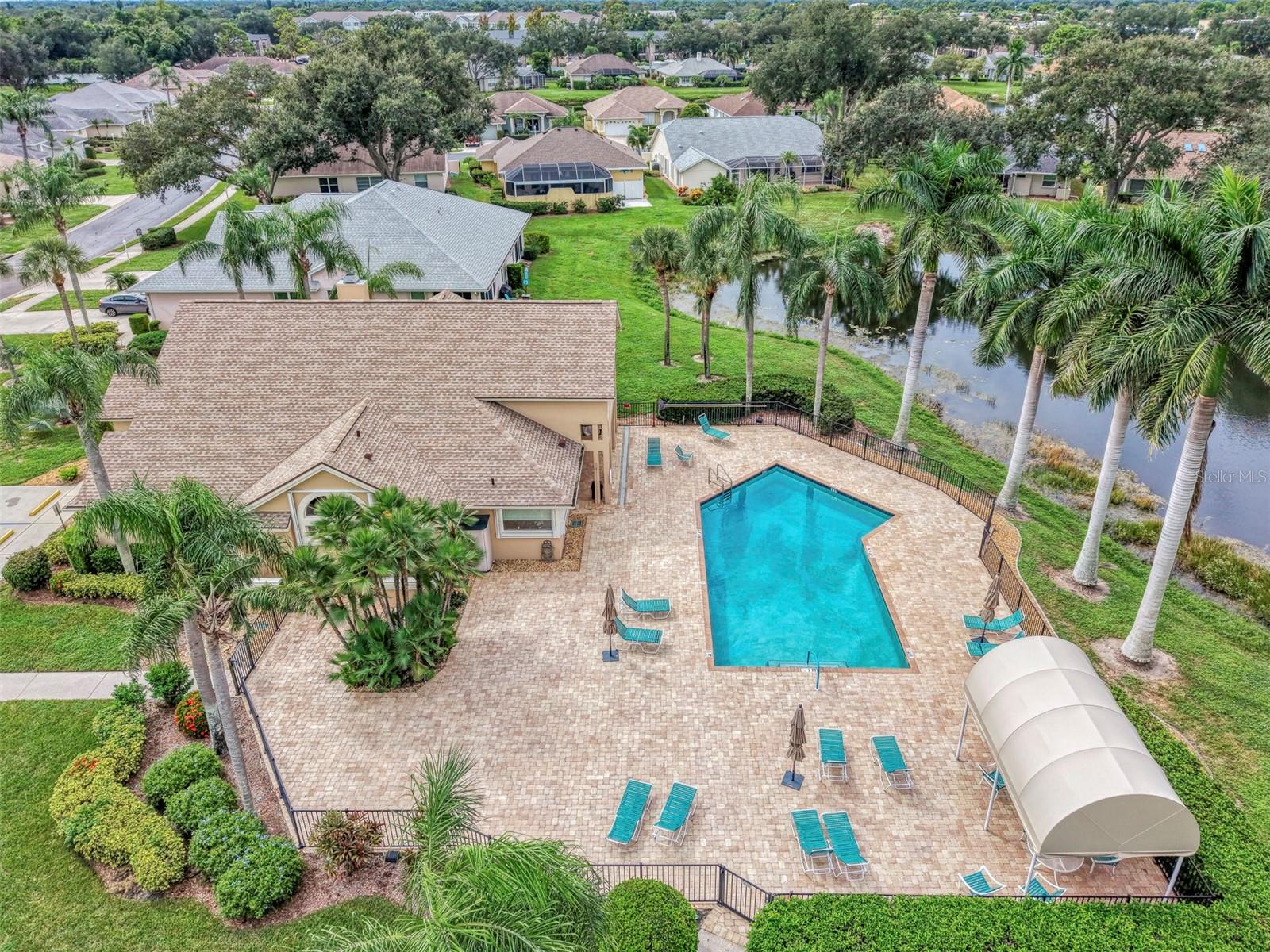 426 BERMUDA ISLES CIR — photo 78