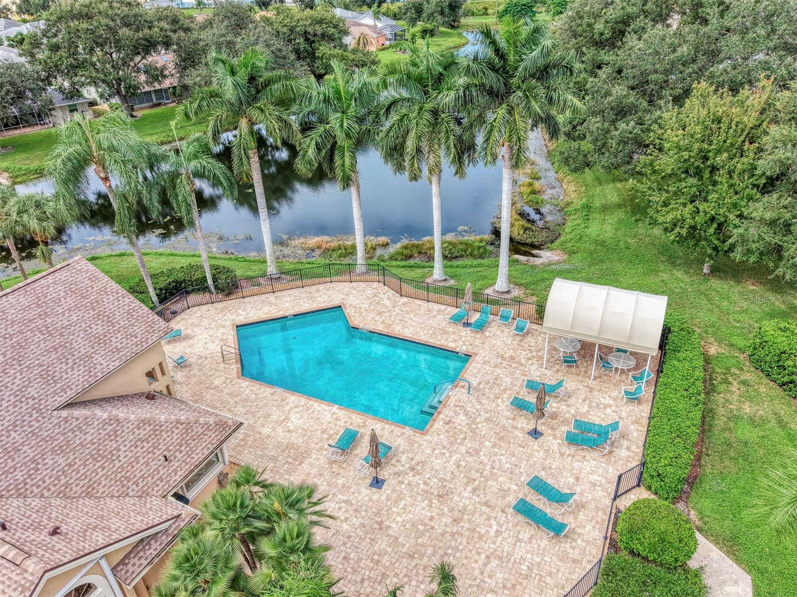 426 BERMUDA ISLES CIR — photo 79