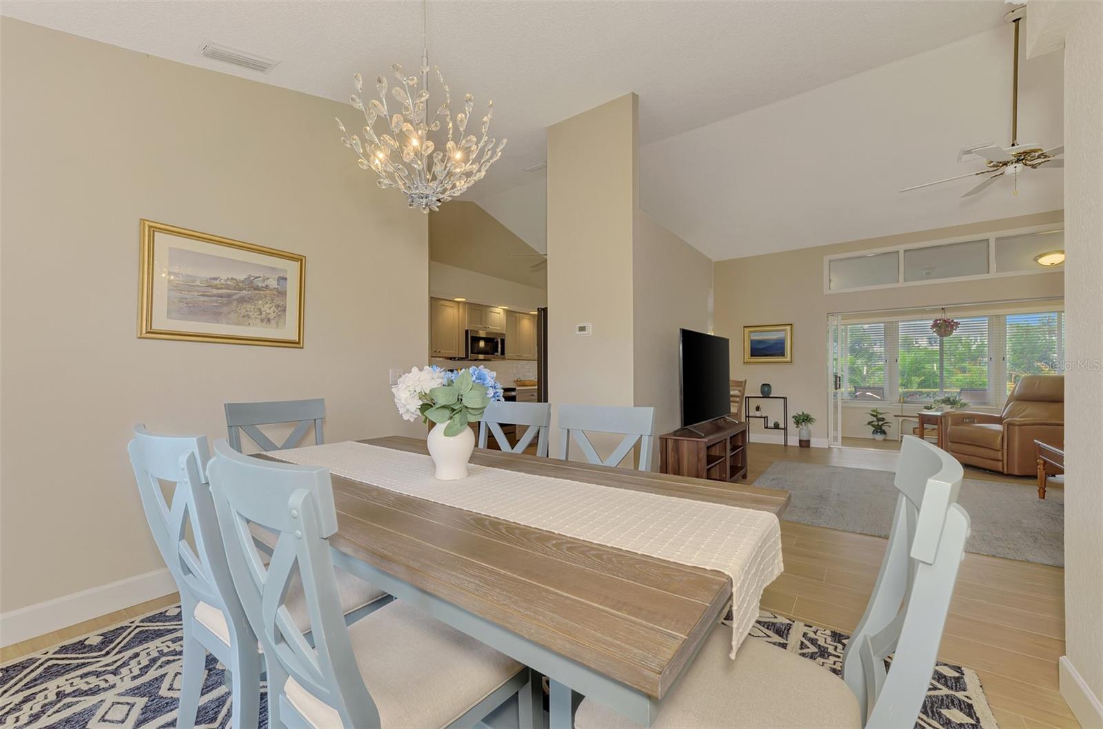 426 BERMUDA ISLES CIR — photo 19