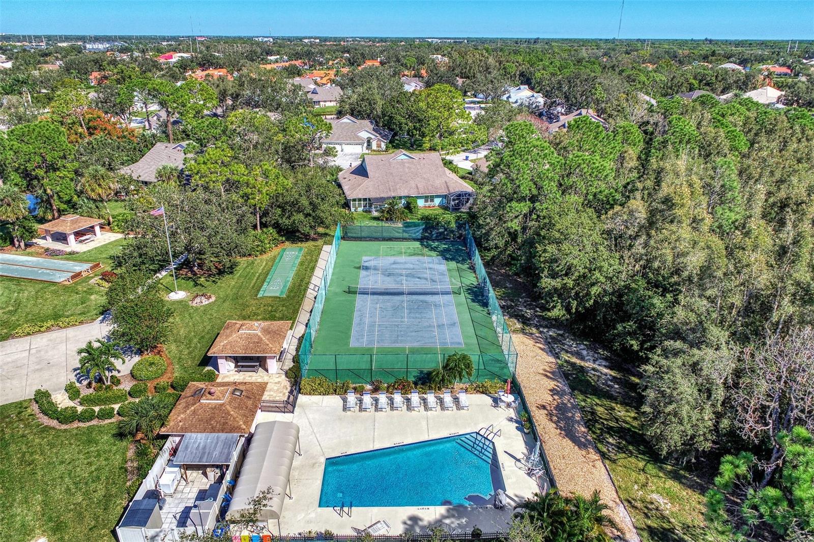 426 BERMUDA ISLES CIR — photo 85