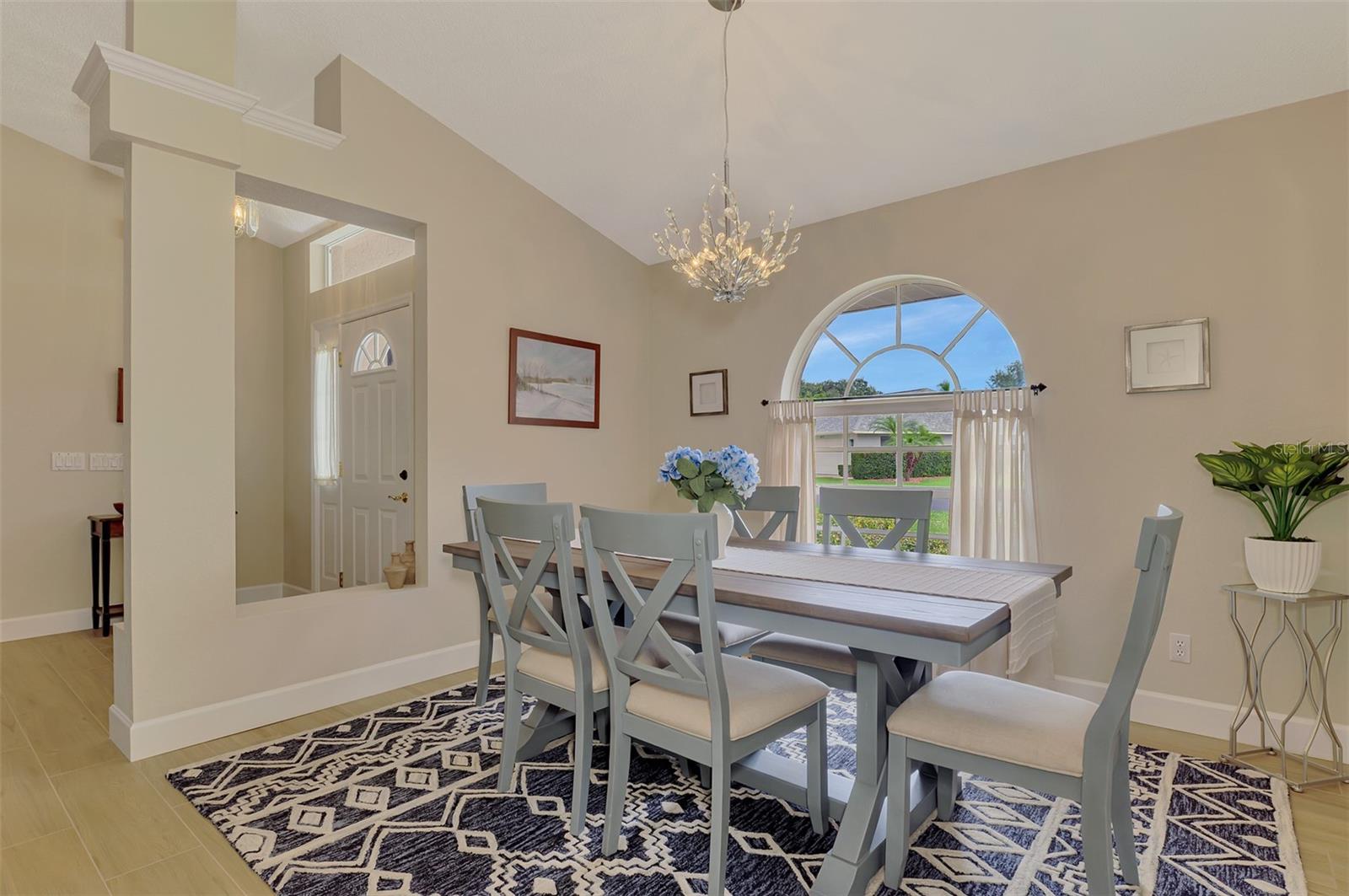 426 BERMUDA ISLES CIR — photo 21