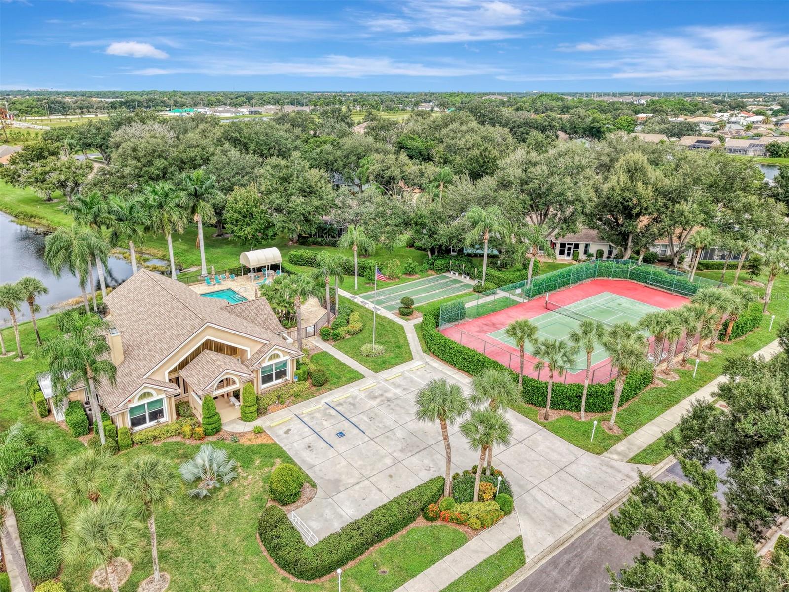 426 BERMUDA ISLES CIR — photo 70