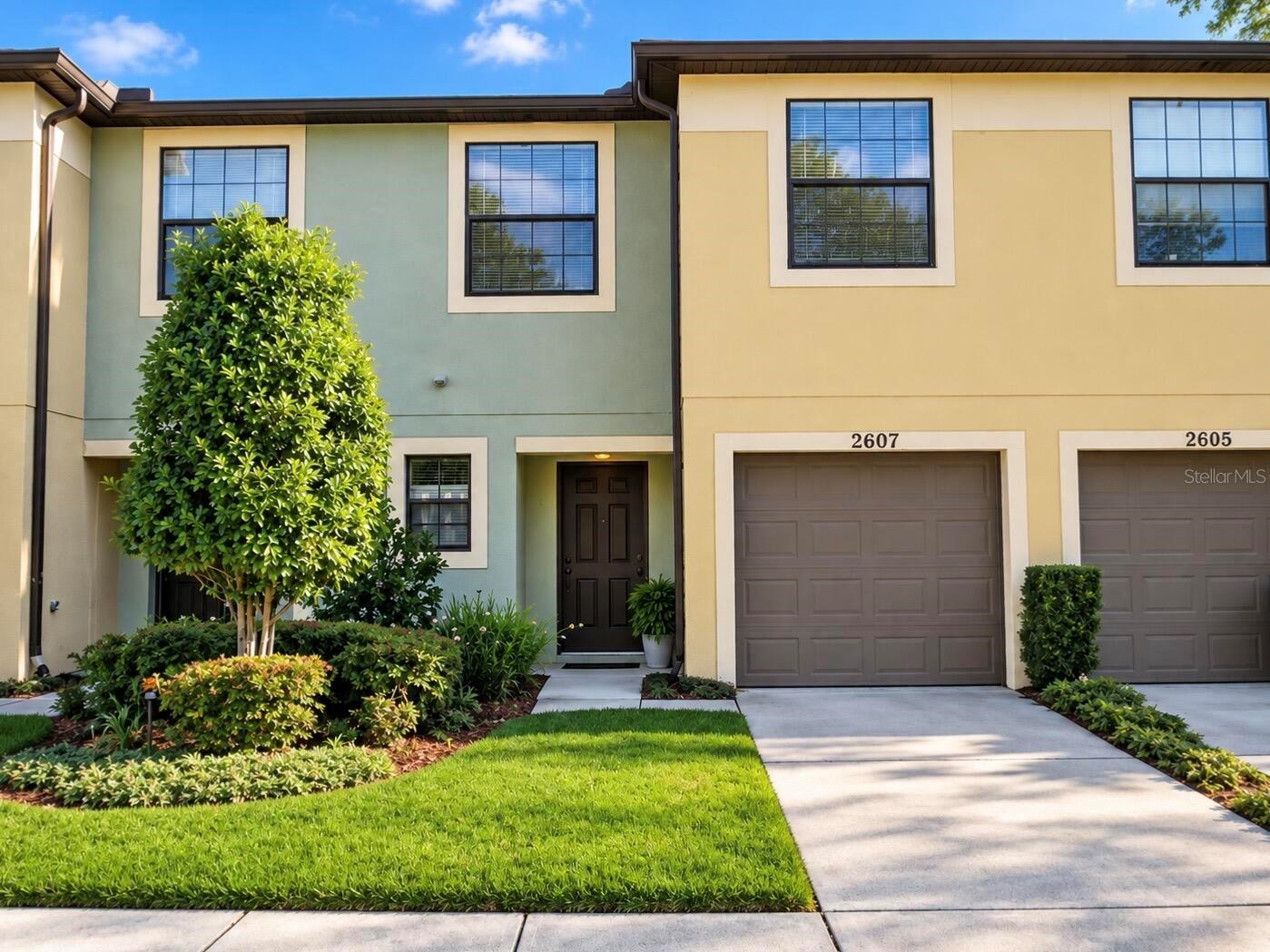 2607 OLEANDER LAKES — photo 32