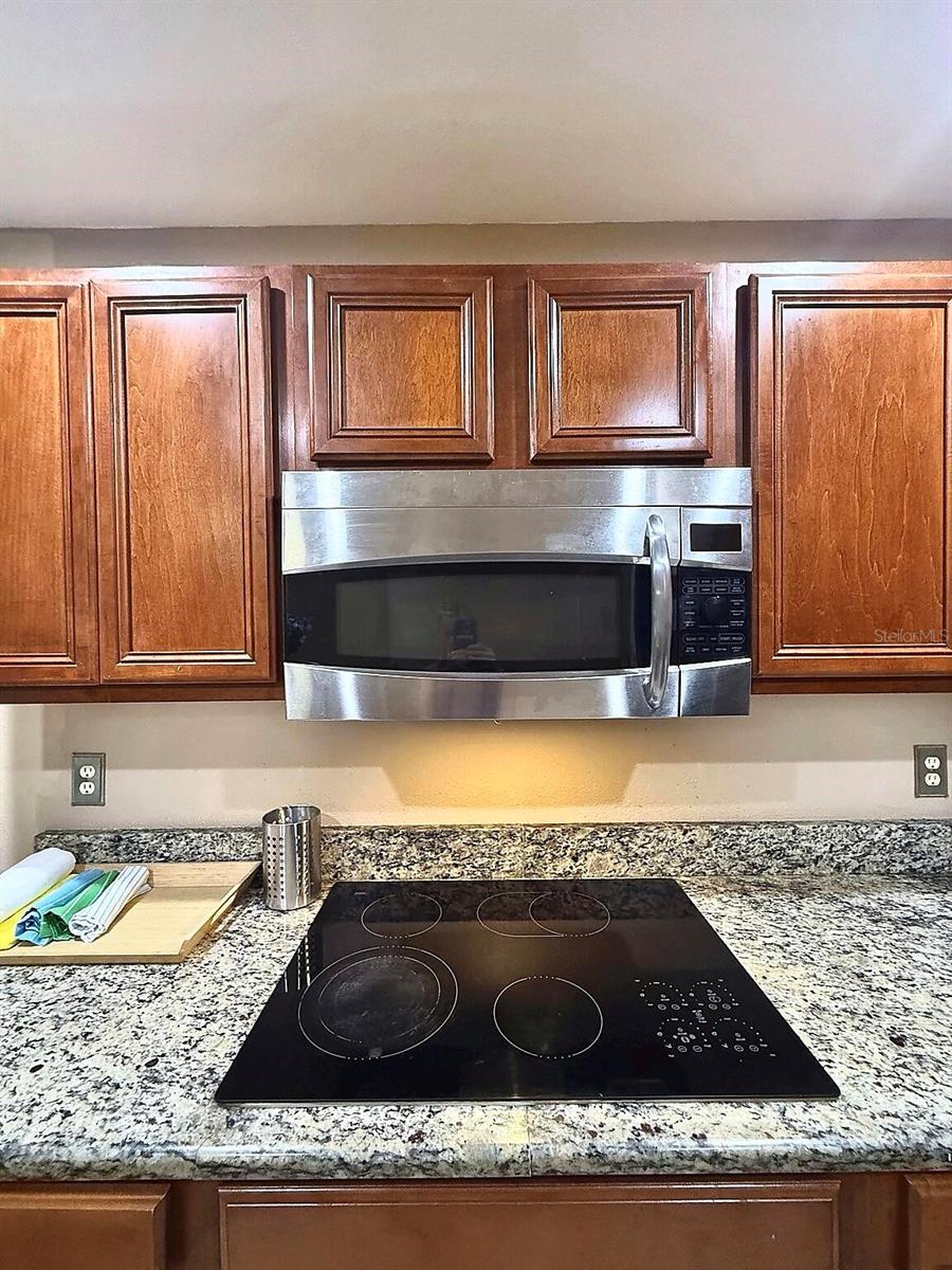2607 OLEANDER LAKES — photo 6