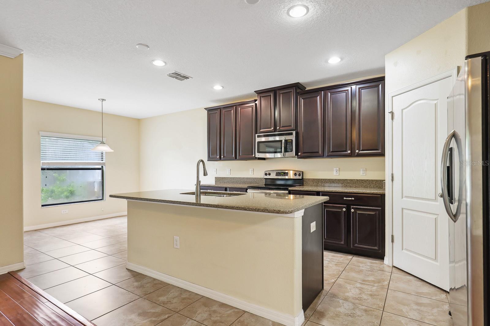 2724 GARDEN FALLS DR — photo 16