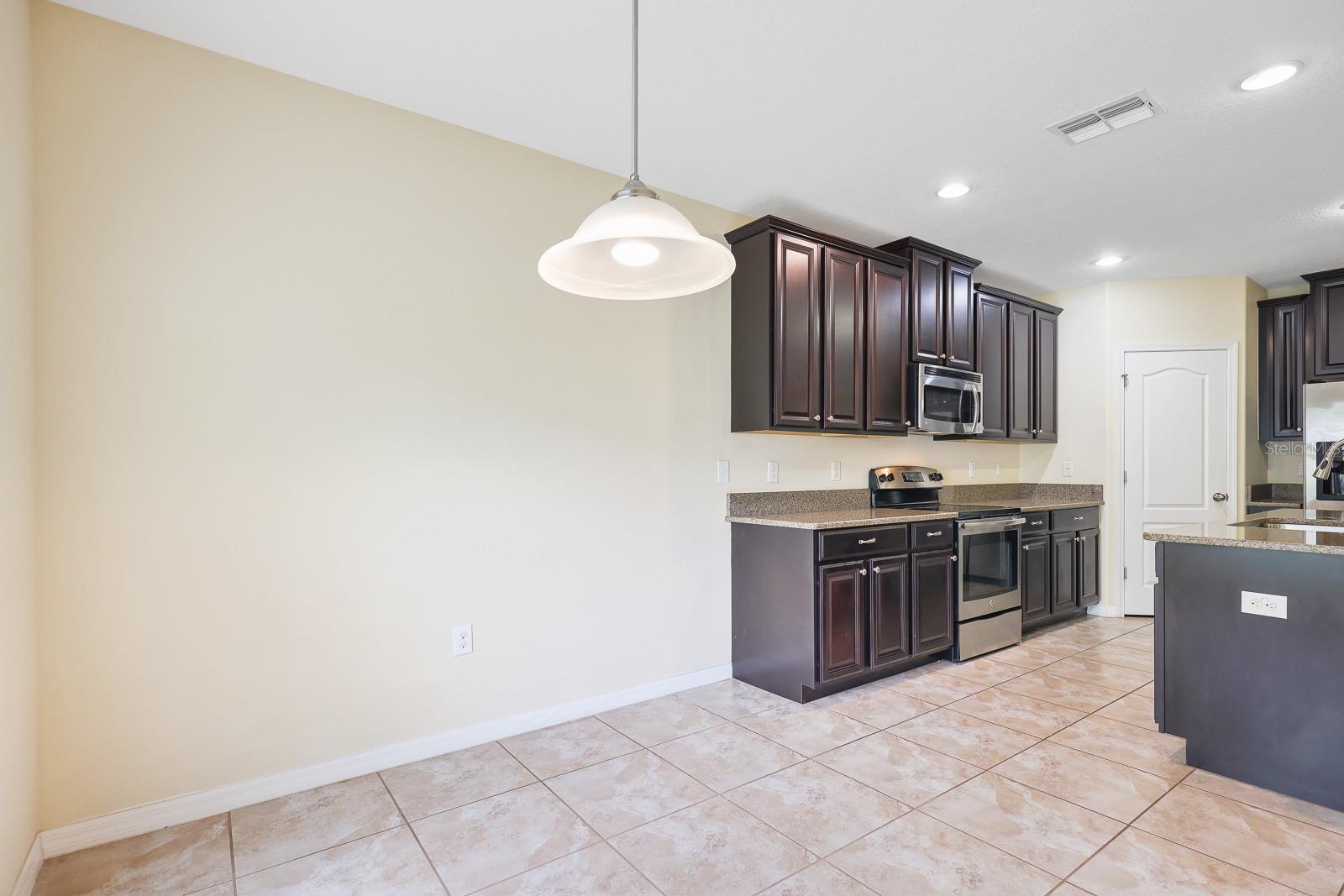 2724 GARDEN FALLS DR — photo 13