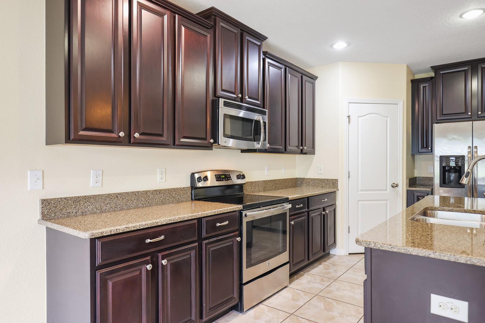 2724 GARDEN FALLS DR — photo 14