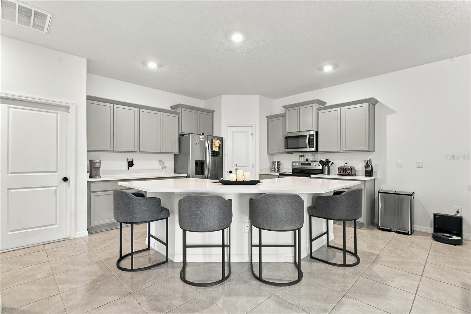 8514 BOLD CYPRESS LN — photo 9