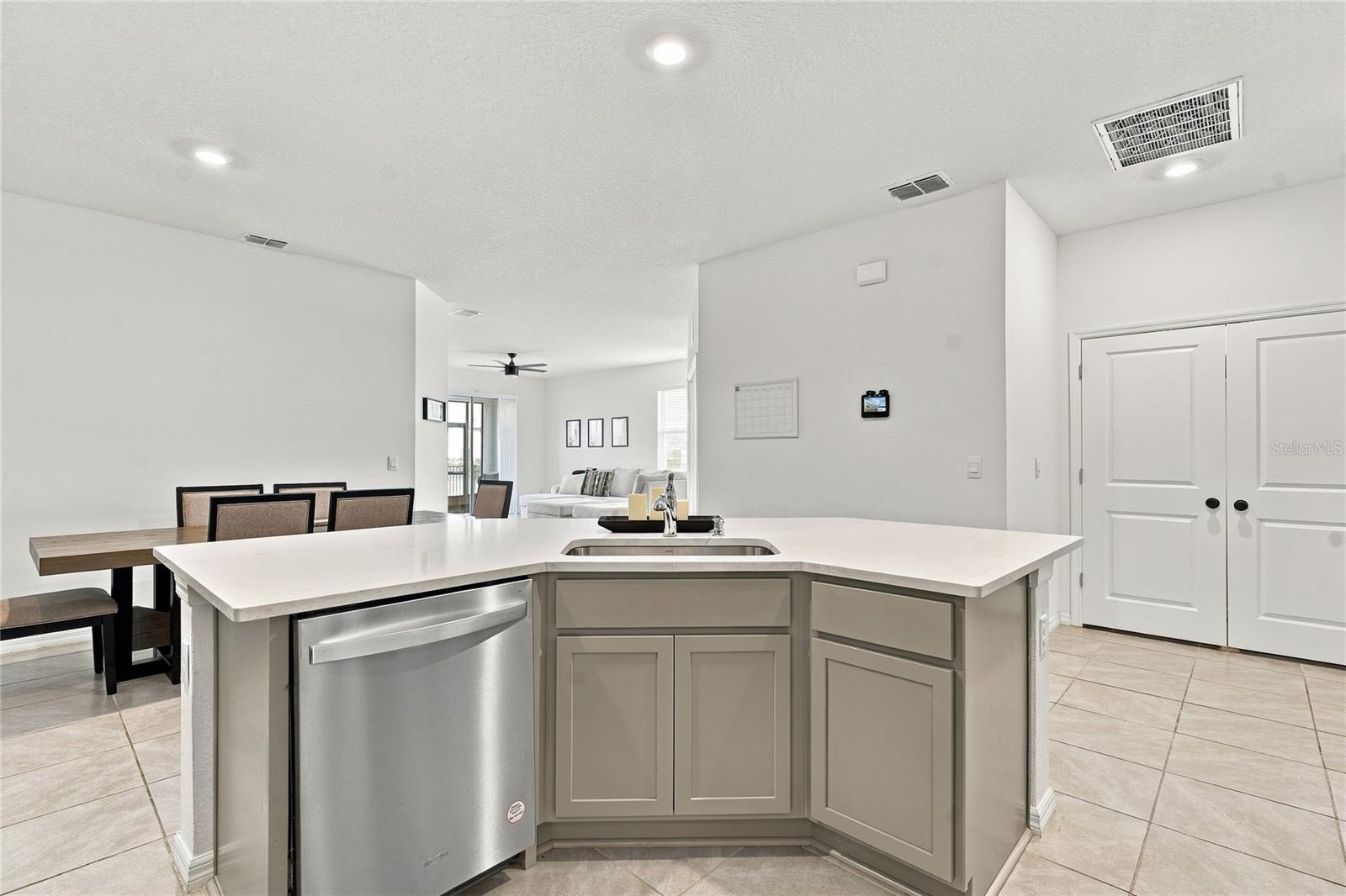 8514 BOLD CYPRESS LN — photo 17