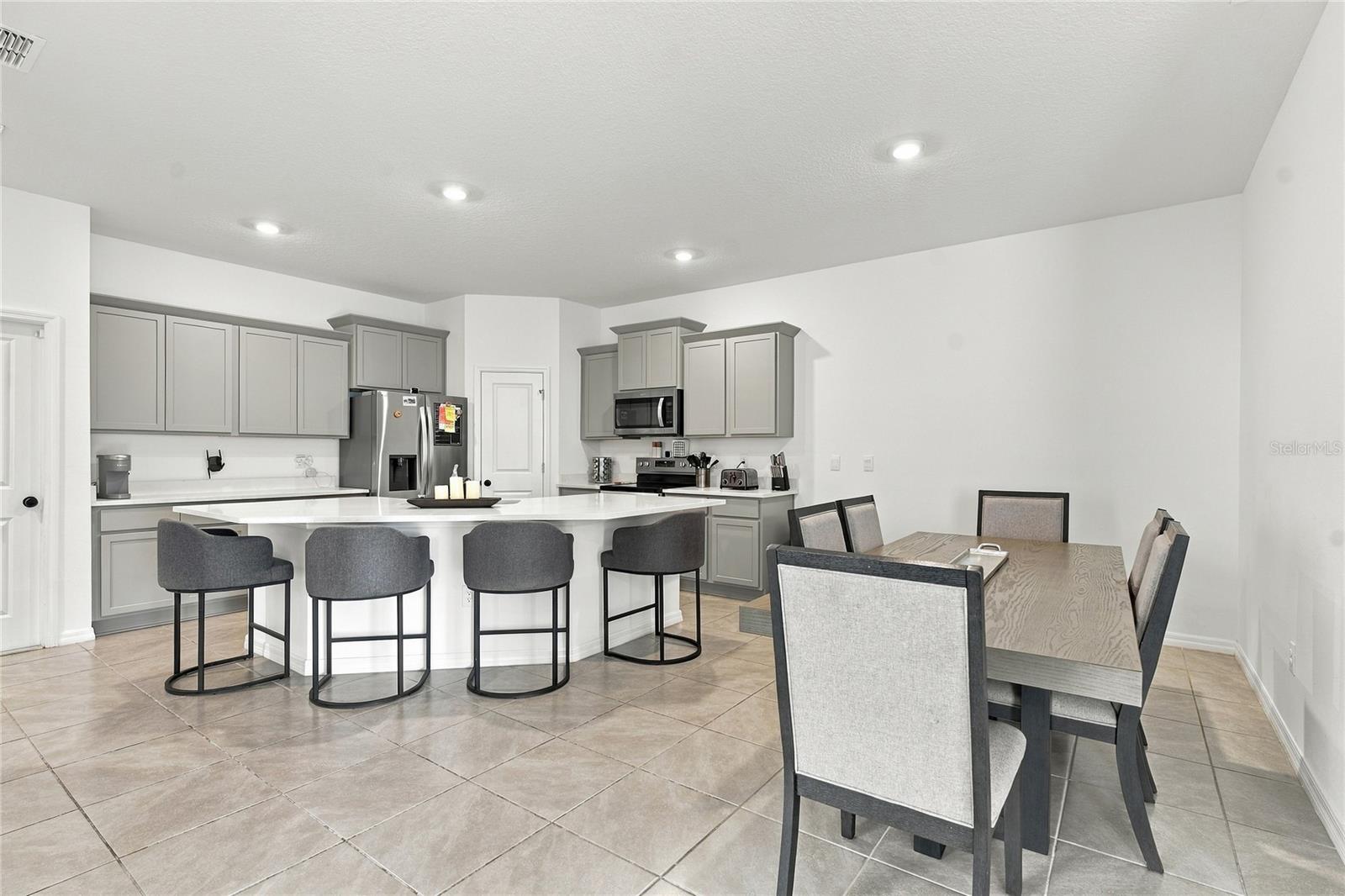 8514 BOLD CYPRESS LN — photo 8