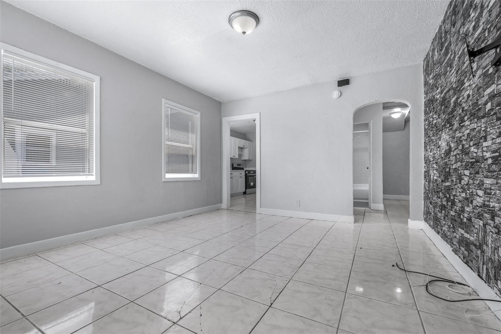 1311 PRESCOTT ST S — photo 7