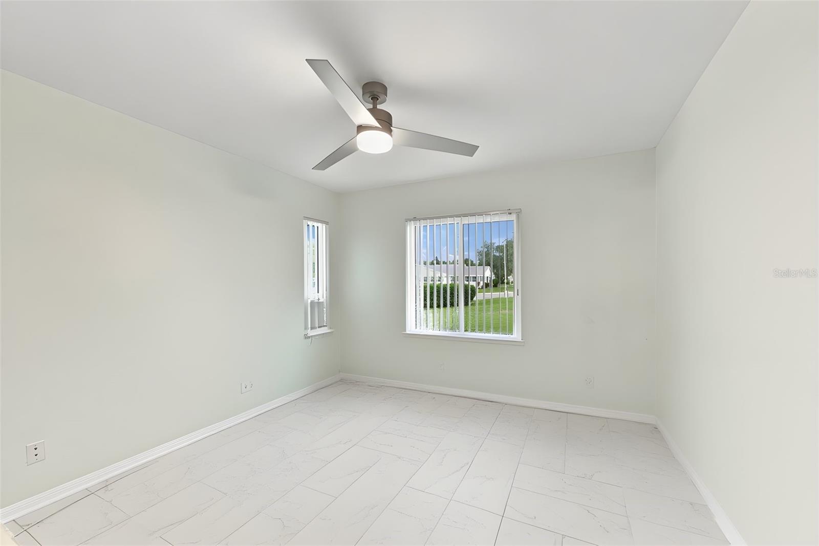 202 GLOUCESTER BLVD #357 — photo 31