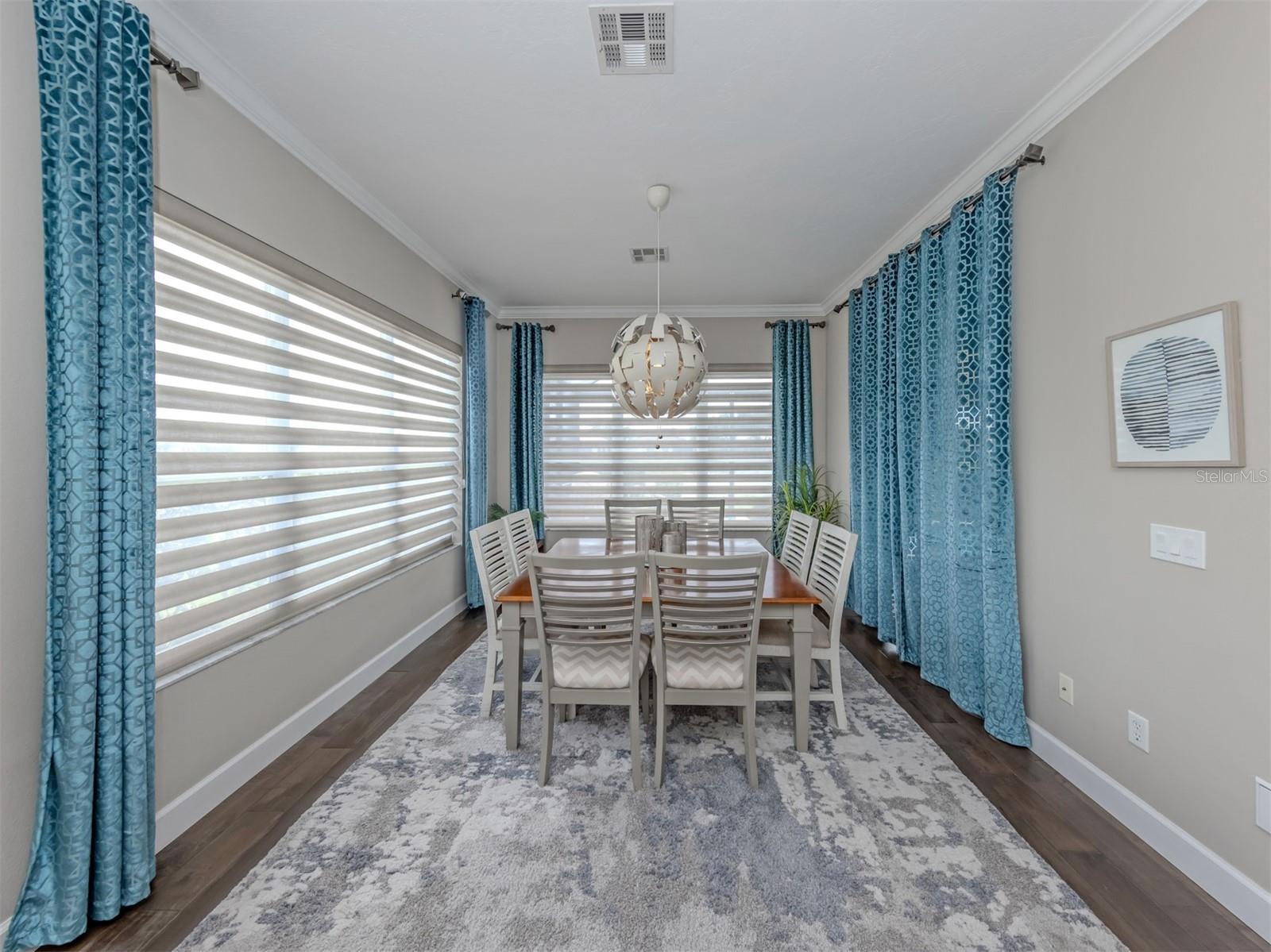 565 FALLBROOK DR — photo 17