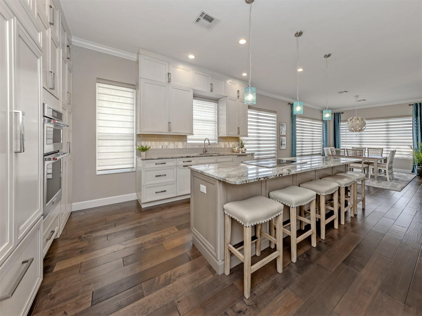 565 FALLBROOK DR — photo 19