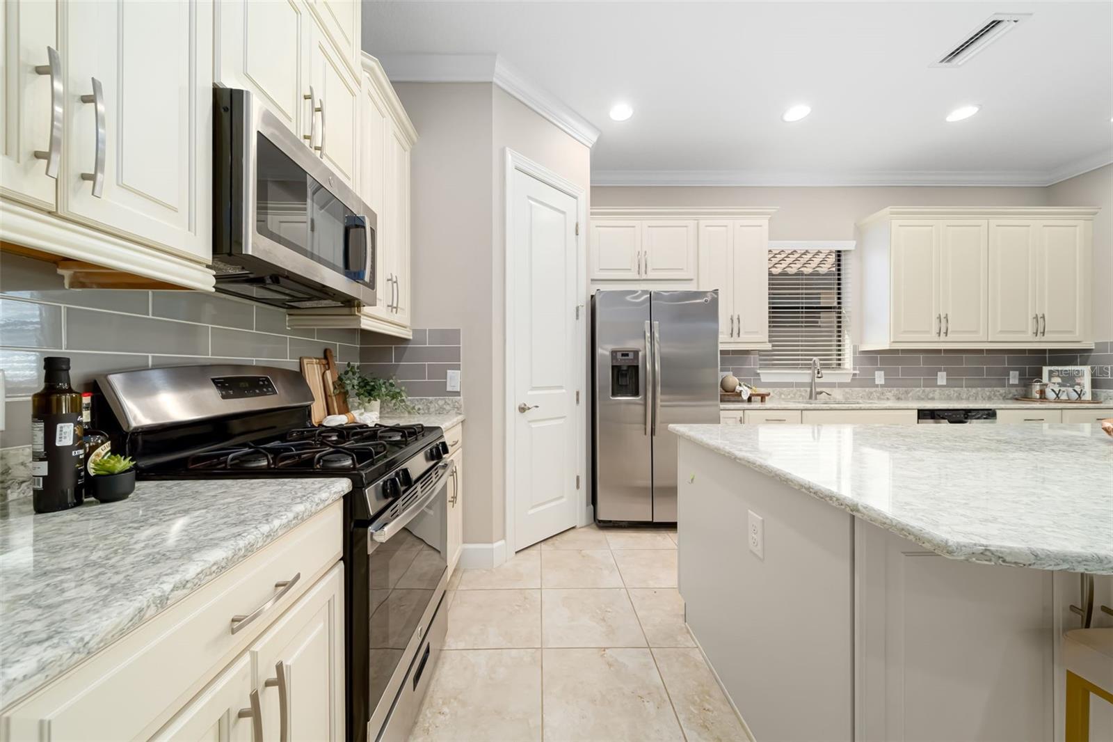 5628 SEMOLINO ST — photo 17