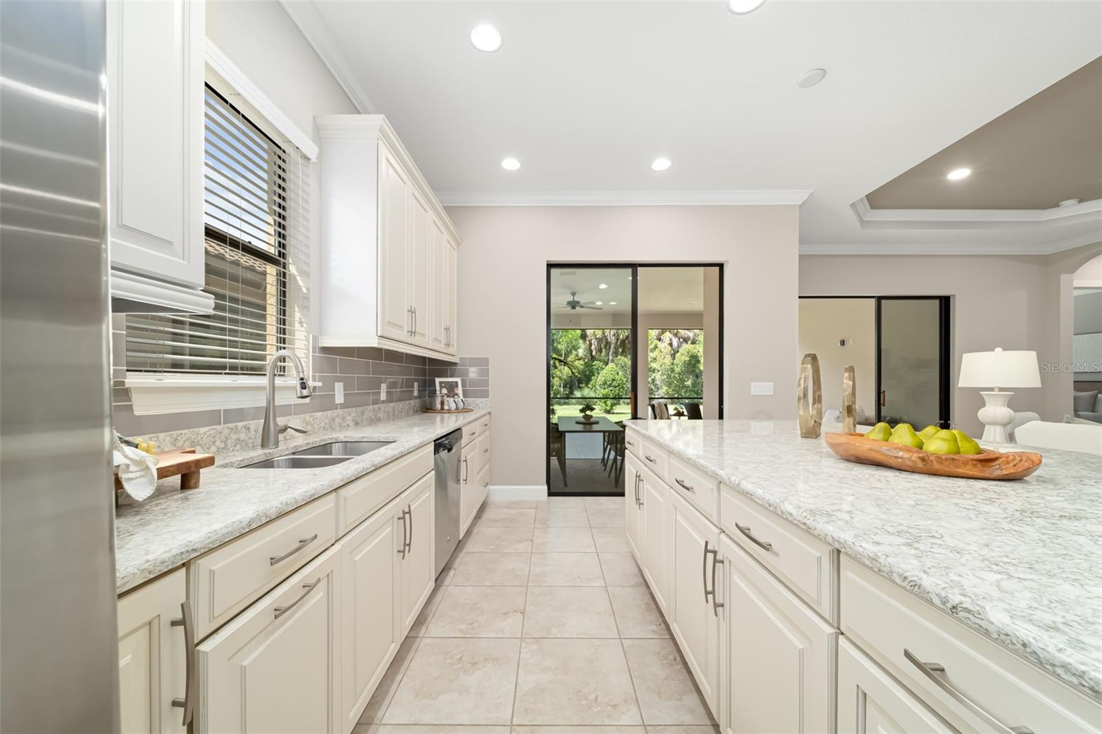 5628 SEMOLINO ST — photo 15