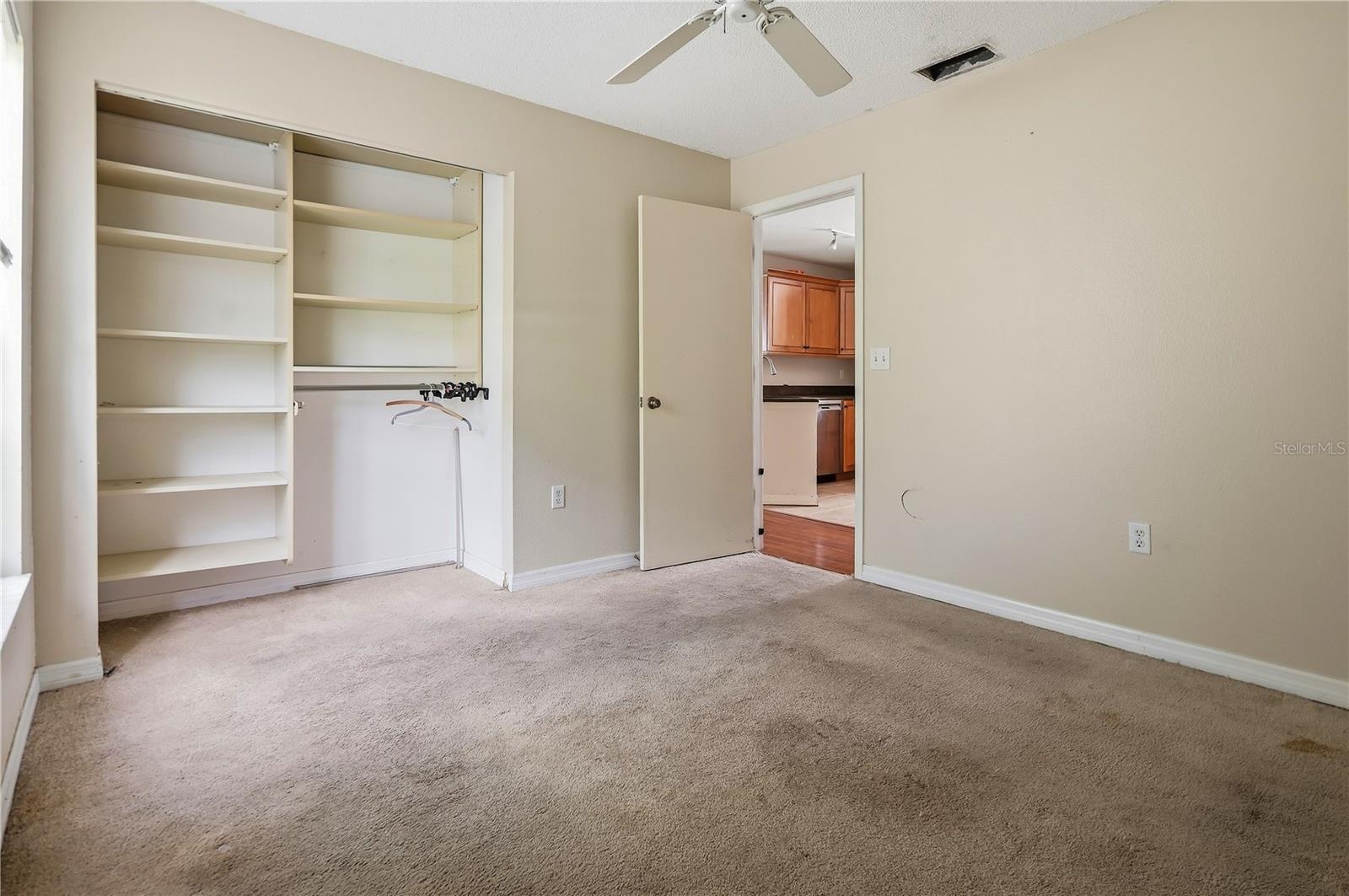 4205 SAINT CLAIR DR — photo 17