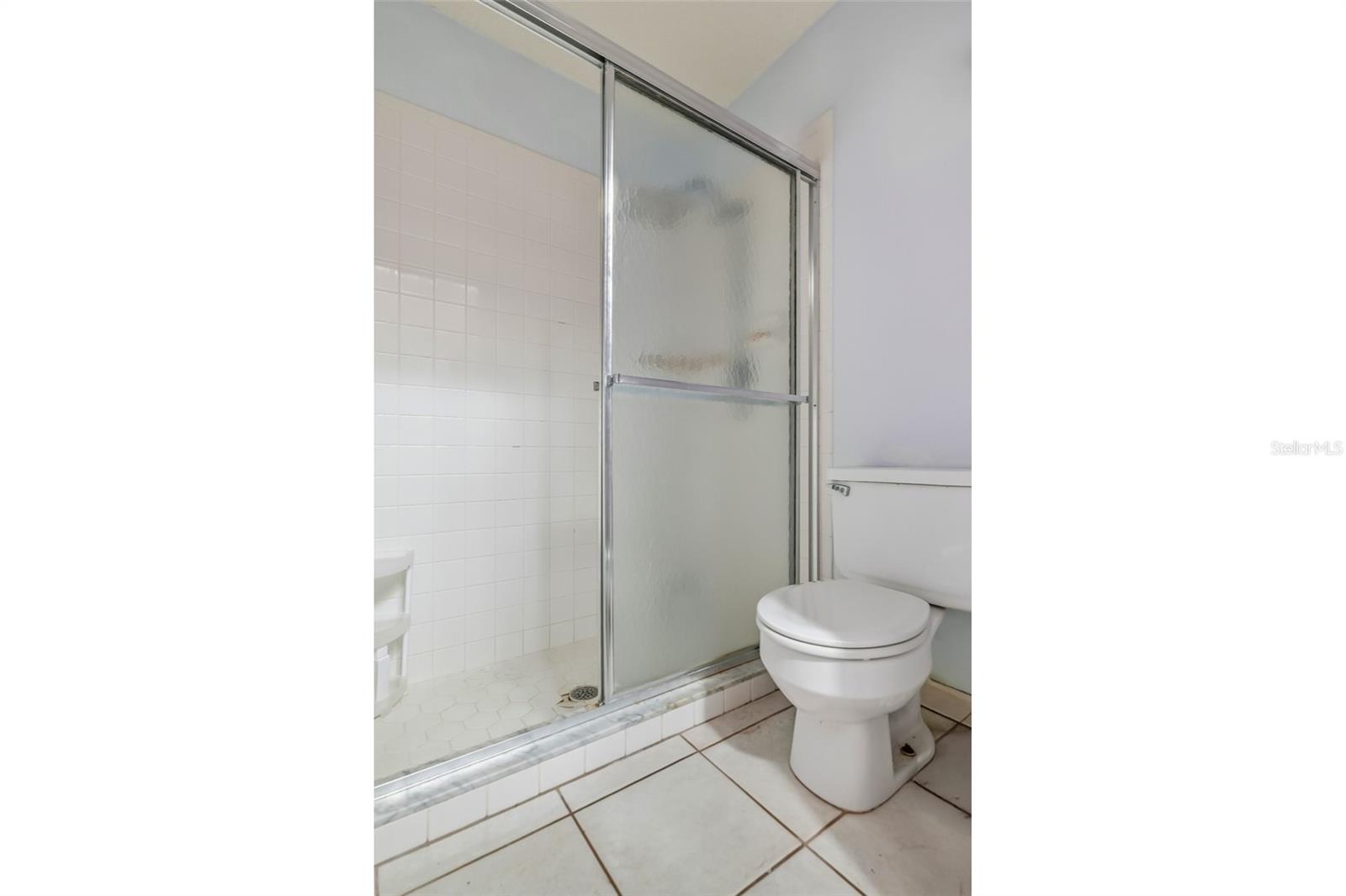 4205 SAINT CLAIR DR — photo 15