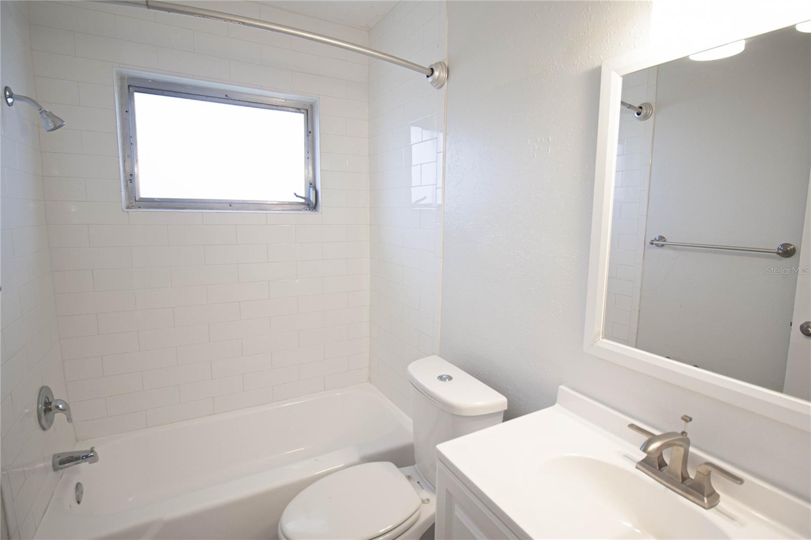 6377 GATEWAY AVE — photo 8