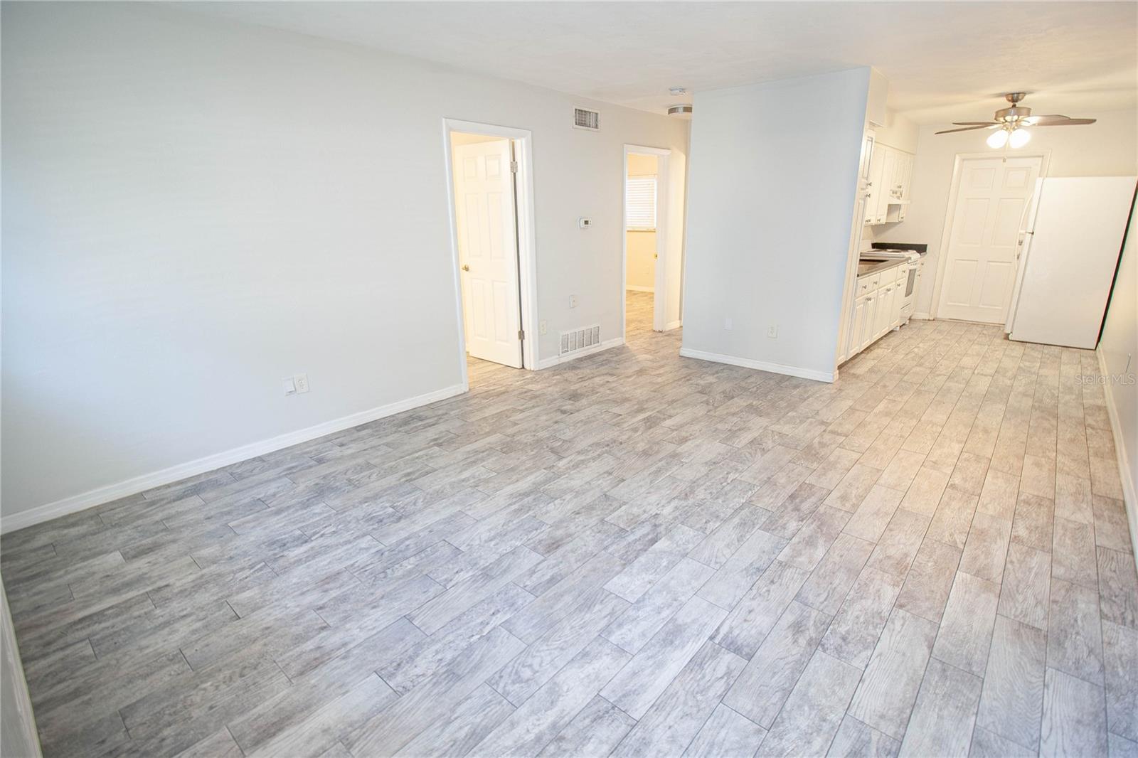 6377 GATEWAY AVE — photo 2
