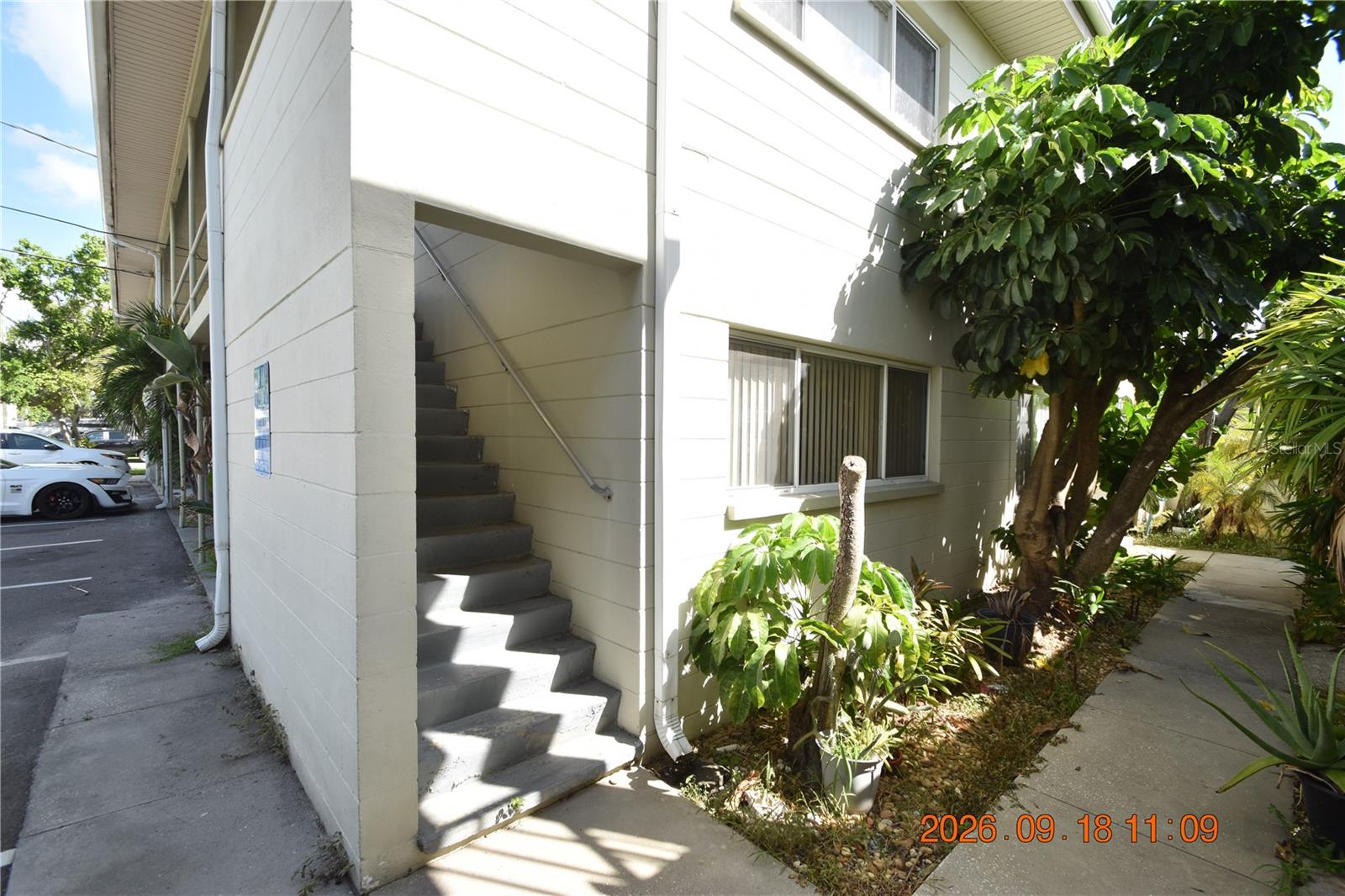 304 DANUBE AVE #8 — photo 7