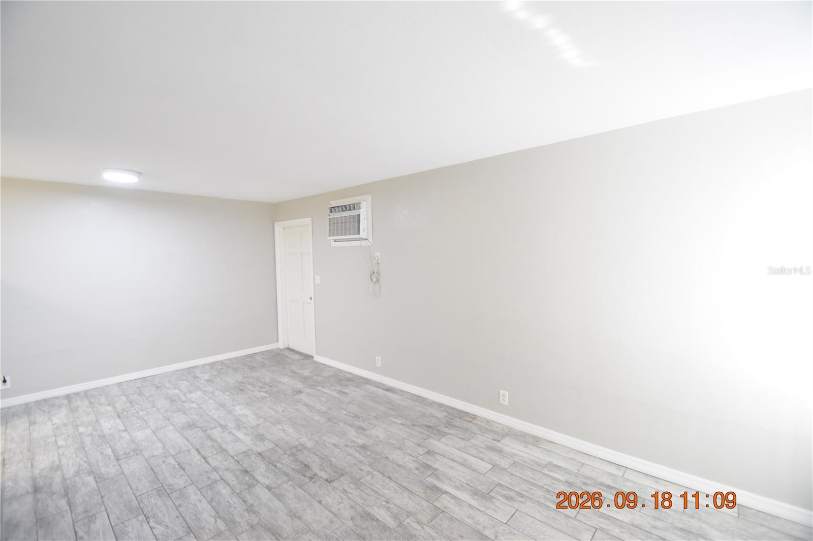 304 DANUBE AVE #8 — photo 10